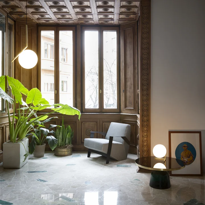 The IC pendant light in the living room