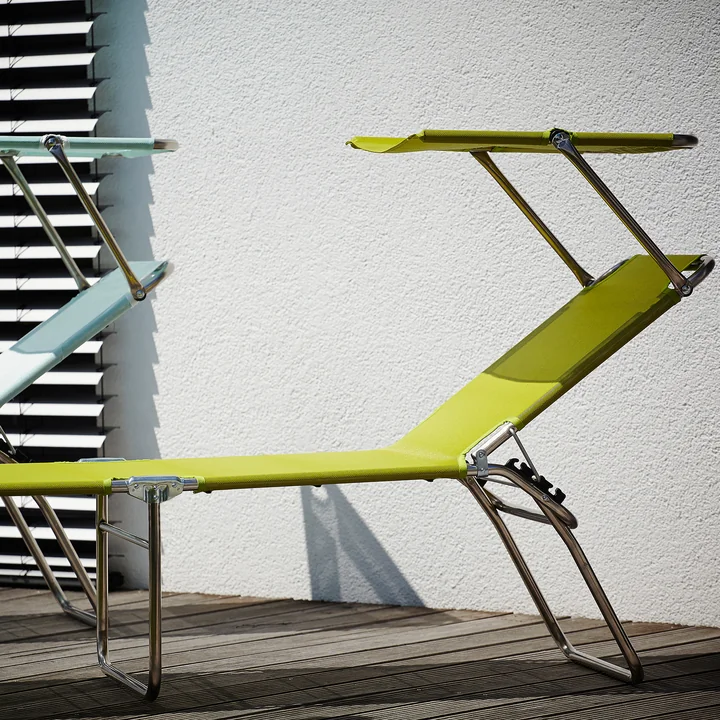Fiam - Amigo Fourty-Sun Three-legged Lounger with Sunshade