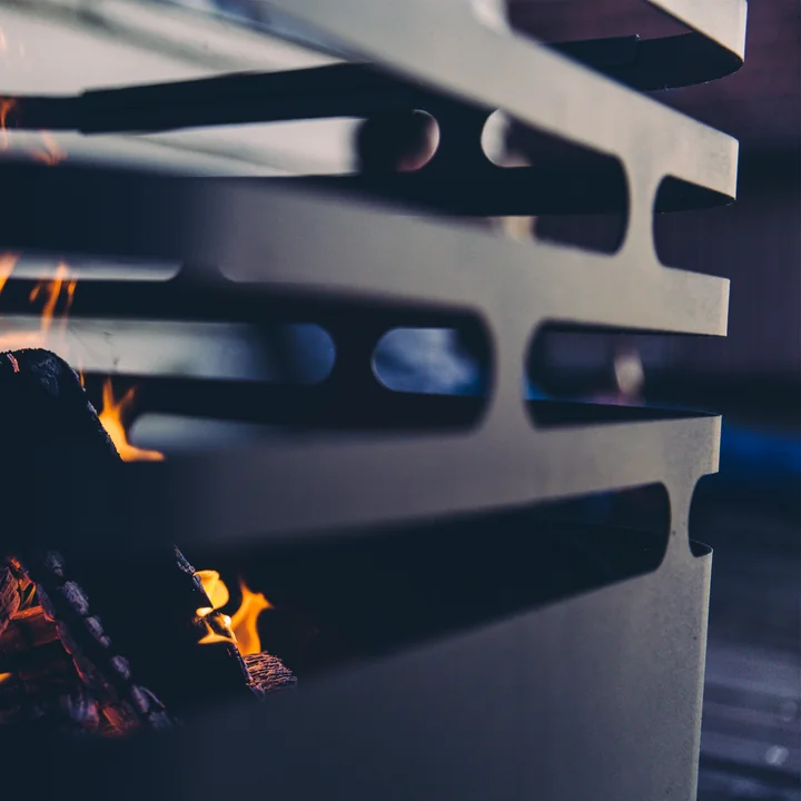 Gaps in the Cube Fire basket from Höfats