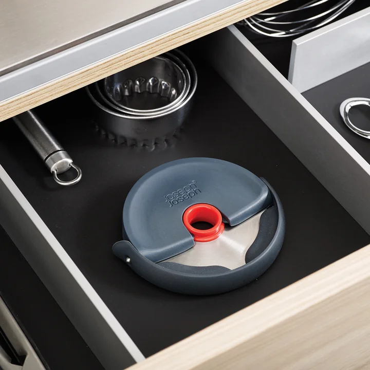 Dishwasher safe and space-saving