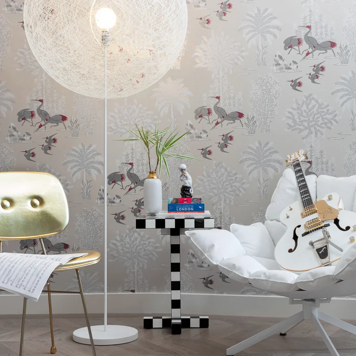 Chess Pattern on the Entire Table