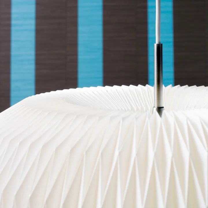 Pendant lamp folded by hand