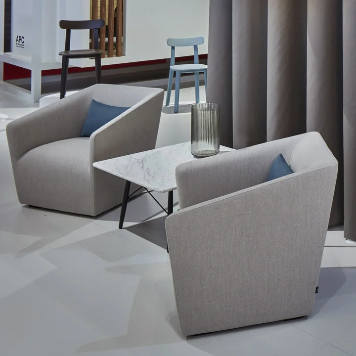 Occasional lounge chair as a seating group
