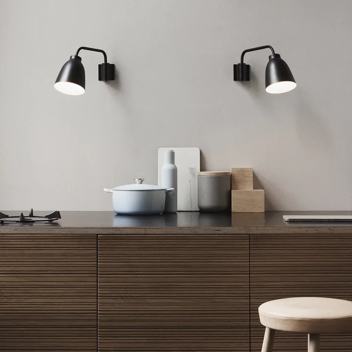 Rotating Caravaggio Wall Lamp Read