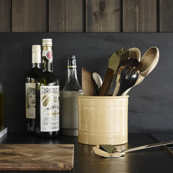 Leaf salad servers and Sild Tray