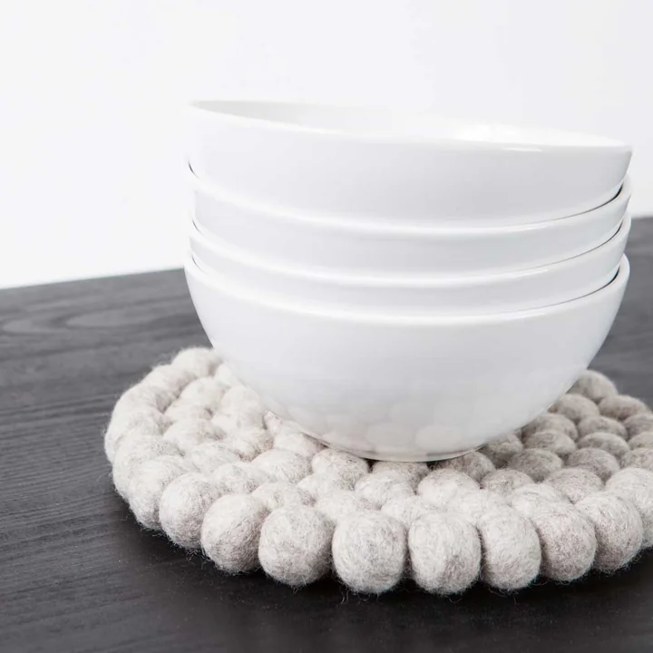 The myfelt - Trivet, Ø 20 cm in Bela