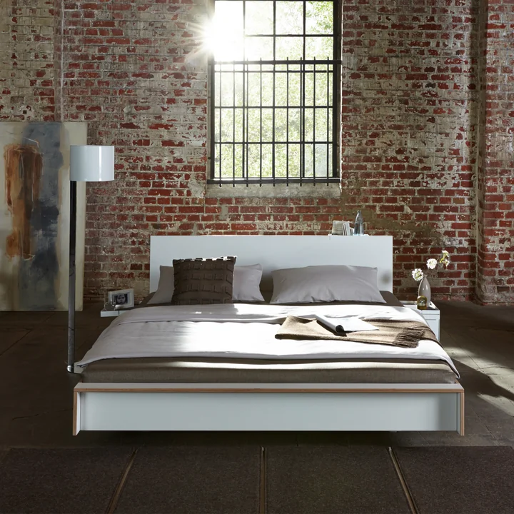 Flai bed with headboard from Müller Small Living