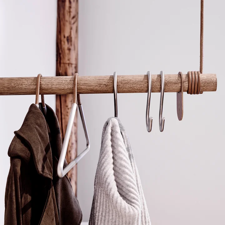S-shaped hooks and coat hangers by Lind DNA