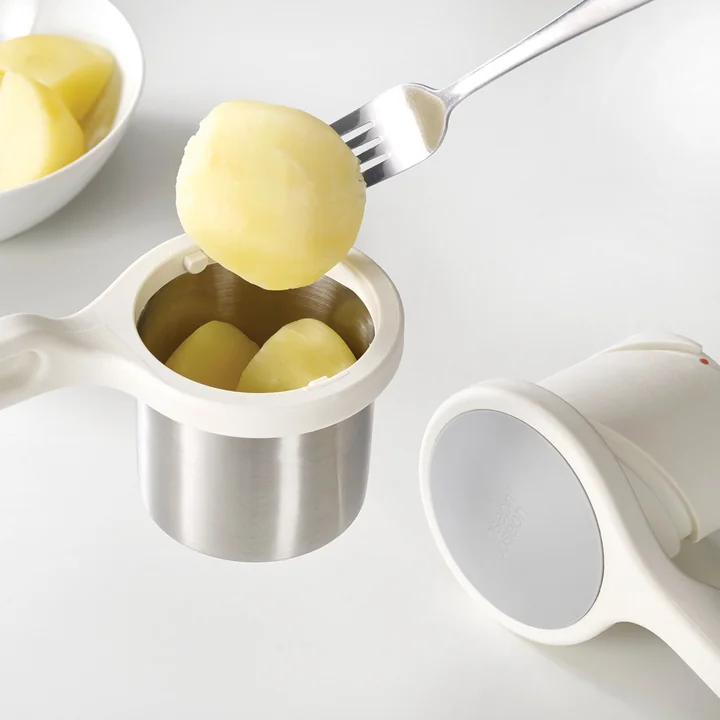Helix Potato press from Joseph Joseph