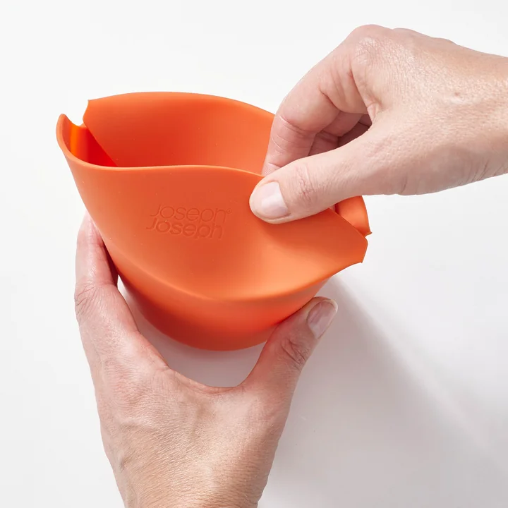 M-Cuisine Popcorn-Maker (set of 2) from Joseph Joseph