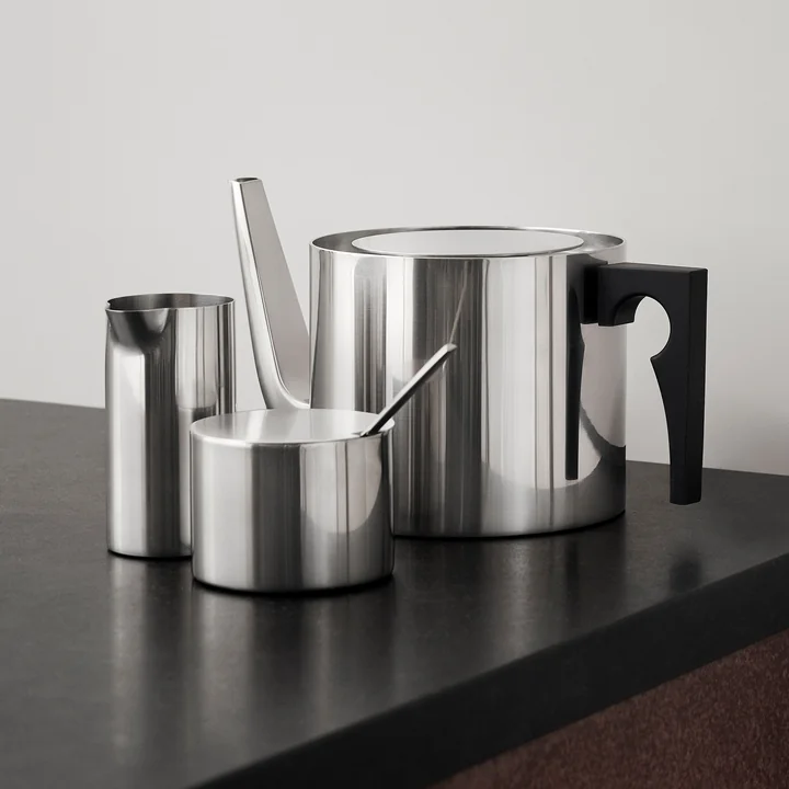 Cylinda Line creamer from Stelton