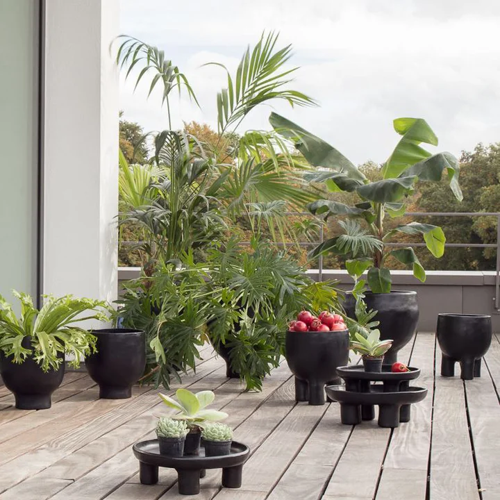 Ceramic pots, vases and dishes