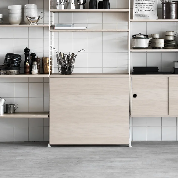 Folding table from String in ash / white