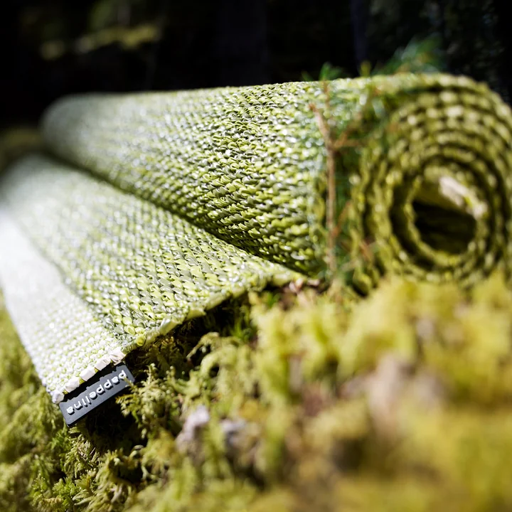 Mono carpet of Pappelina