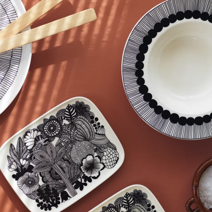 Siirtolapuutarha serving plate and deep Oiva Siirtolapuutarha plate