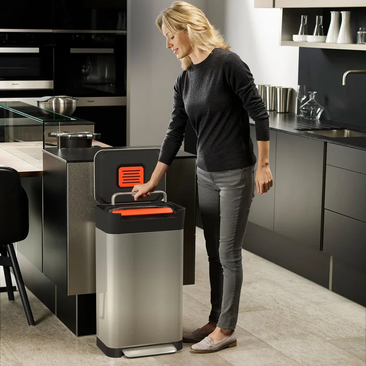 The Joseph Joseph - Titan Pedal bin, stainless steel