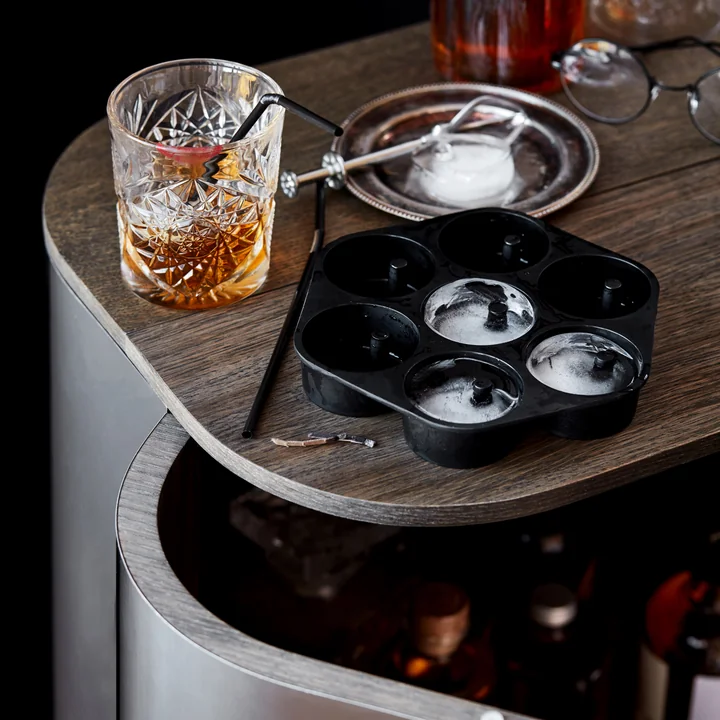 Loud Bar trolley with Pilk ice maker from Northern