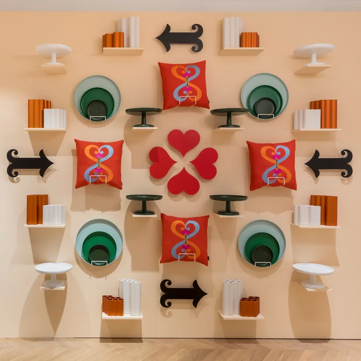 Accessories by Vitra - Metal wall Relief