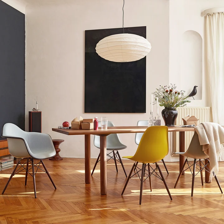 Eames Plastic Side Chair DSW by Vitra