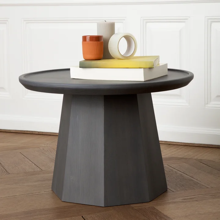 Normann Copenhagen - Pine Side Table Ø 45 x H 40.6 cm, Dark Grey
