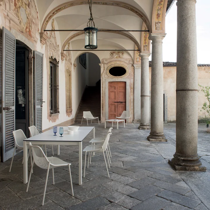 The Emu - Round Chair