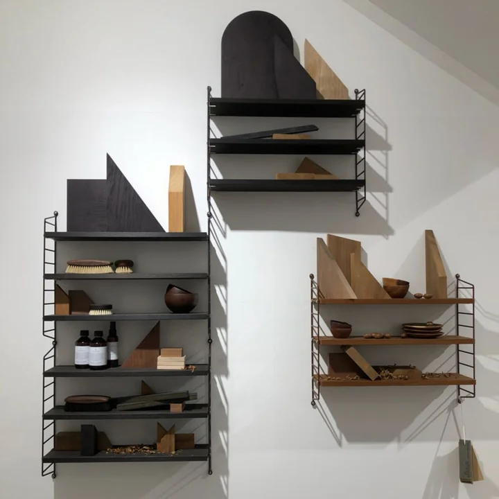 Wall shelves from String in brown and black