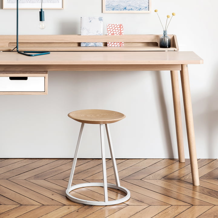 Hartô - Petit Gustave Stool, oak / light grey (RAL 7035)