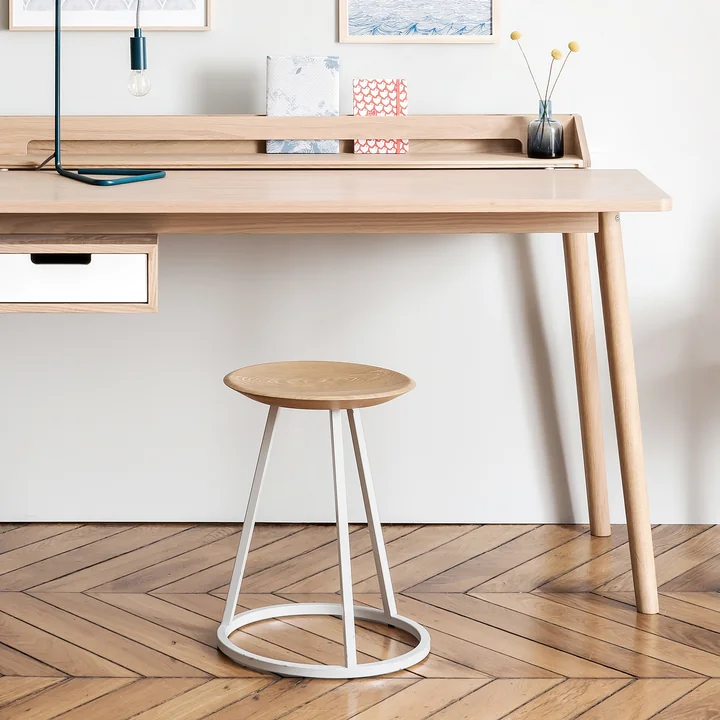 Hartô - Petit Gustave Stool, oak / light grey (RAL 7035)
