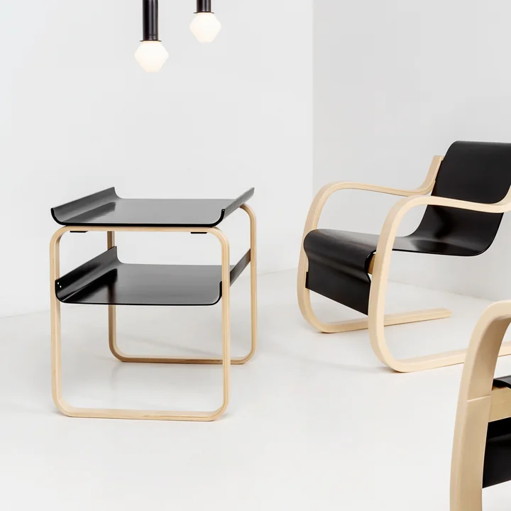 The Artek - 915 Side Table, Birch / Black with Matching Chair