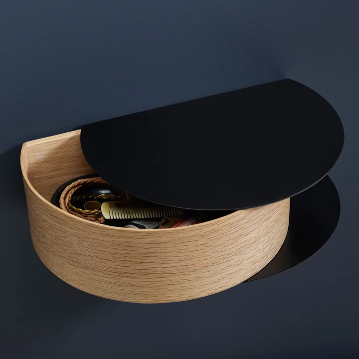 The Woud - Wallie Wall shelf in oak / black on the wall