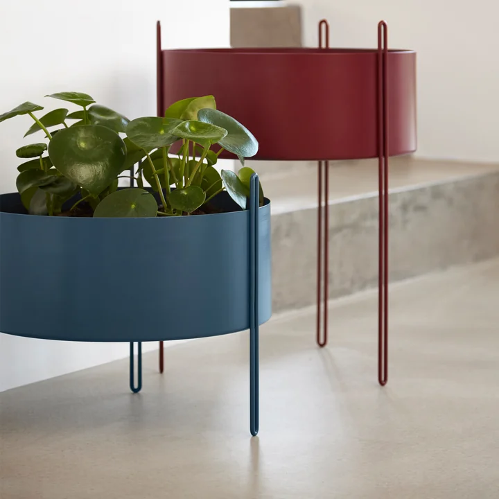 The Woud - Pidestall Plant container in different colors