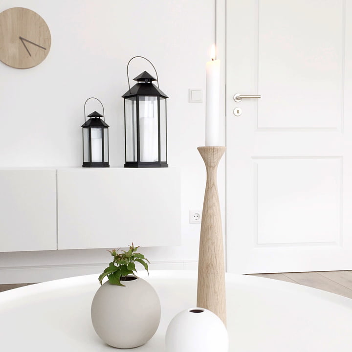 The applicata - Blossom Candlestick, rose in natural oak by Jana Albat from the blog Nordiccalm