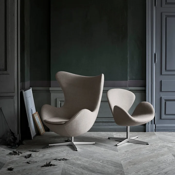 Egg Chair and Swan Armchair by Fritz Hansen