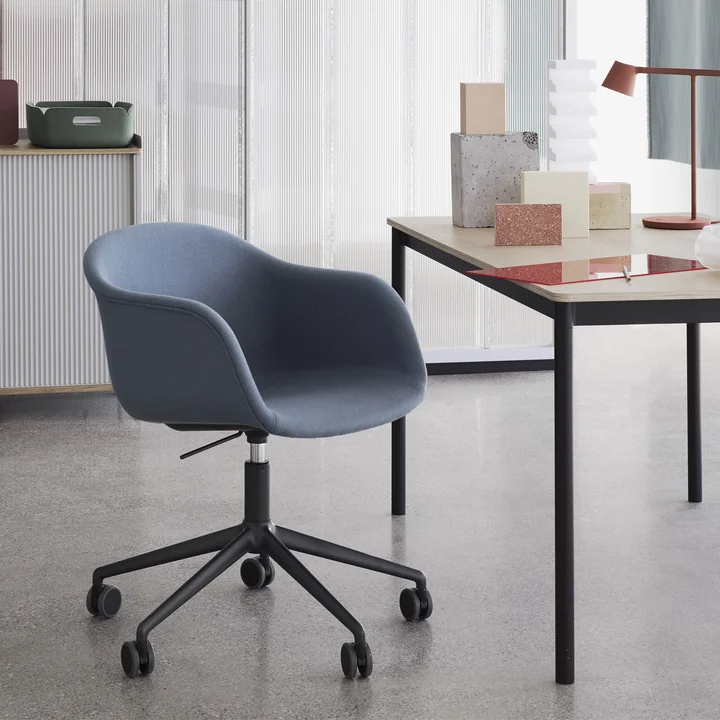 Fiber office armchair Swivel Base by Muuto