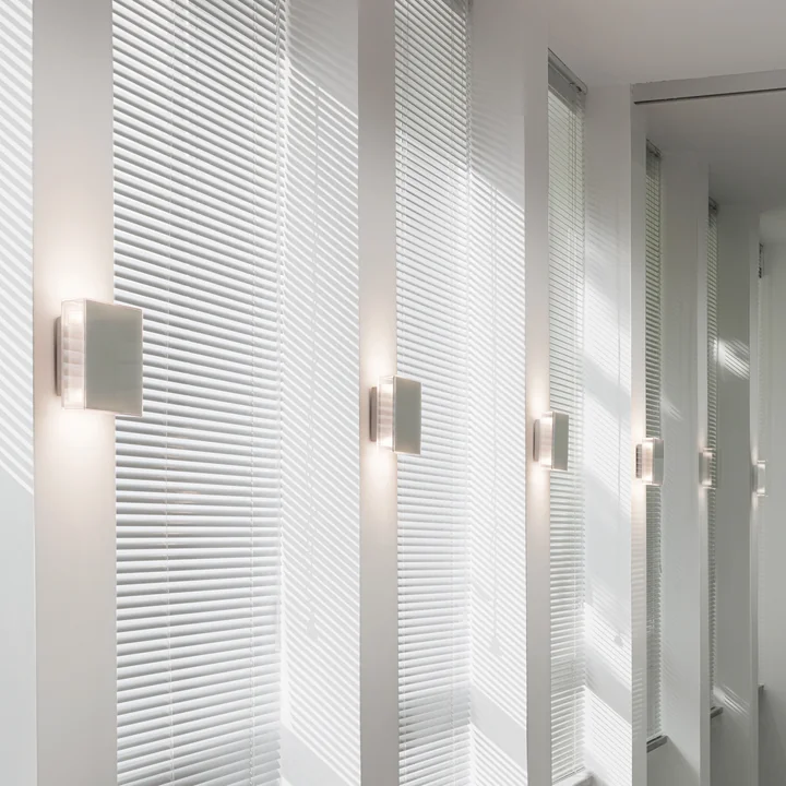 App LED wall light from serien.lighting