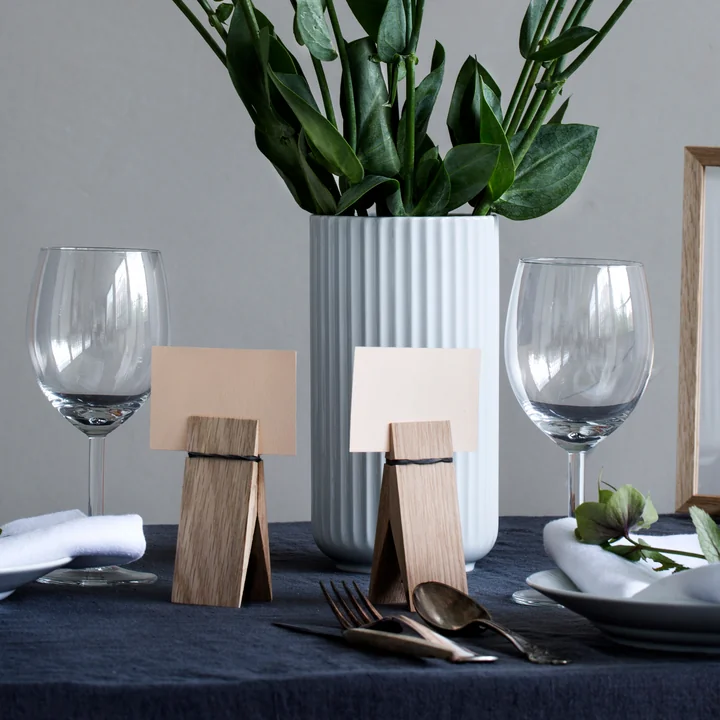Pinch Decorative clip from Moebe in oak as a place card holder