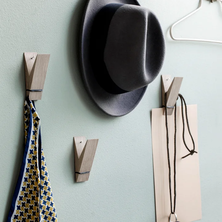 Pinch Decorative bracket from Moebe in oak on the wall