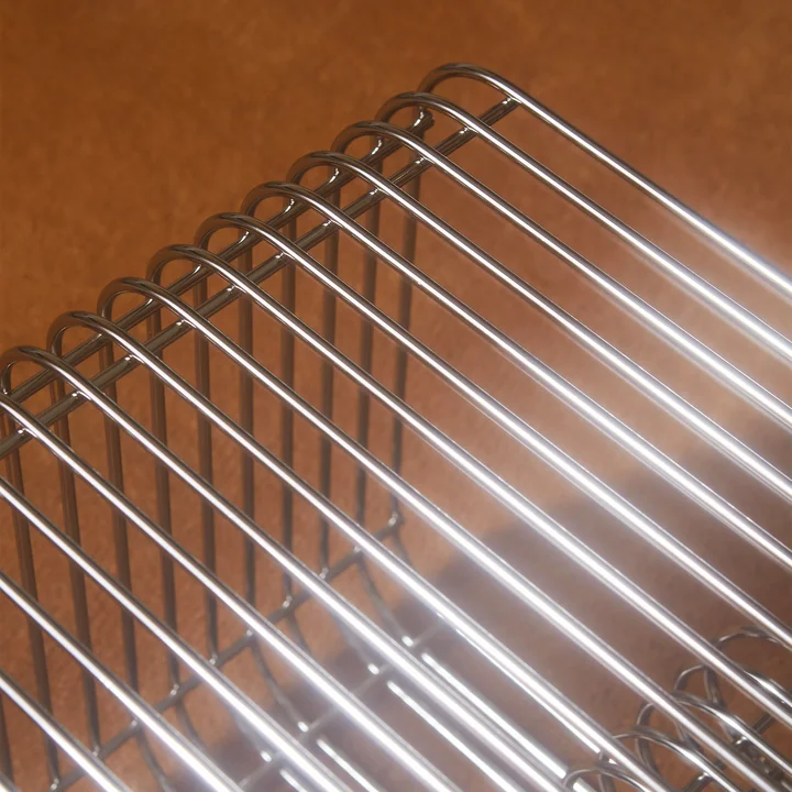 Curva Stool in silver from AYTM in detail