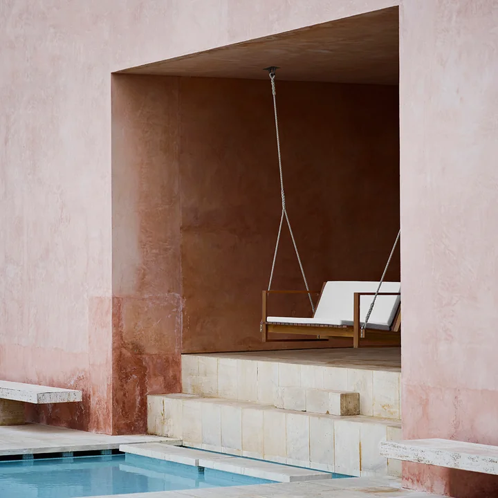 BK12 & BK13 Garden swing in oiled teak from Carl Hansen with cushion