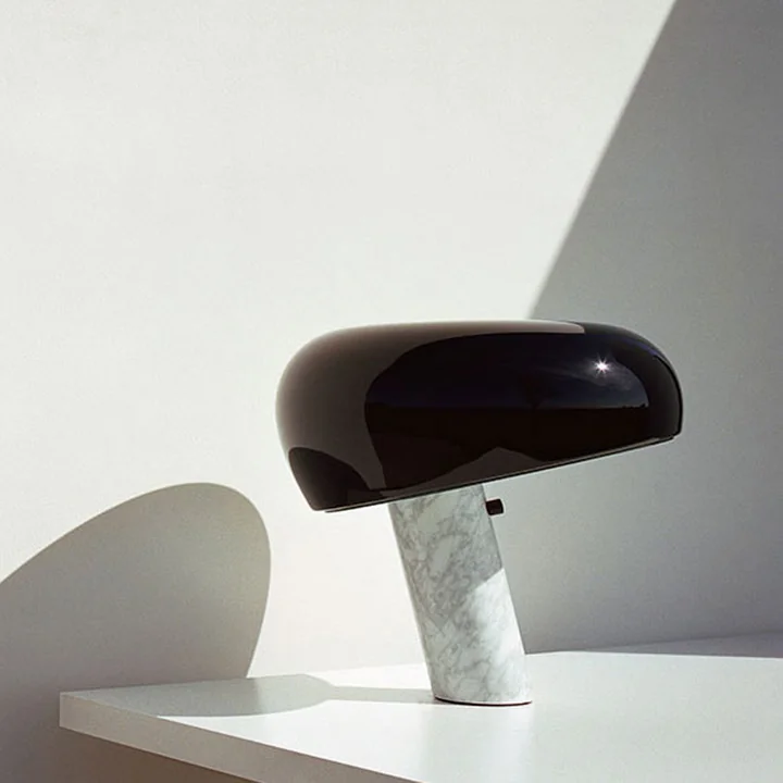 Snoopy Table lamp from Flos on the table