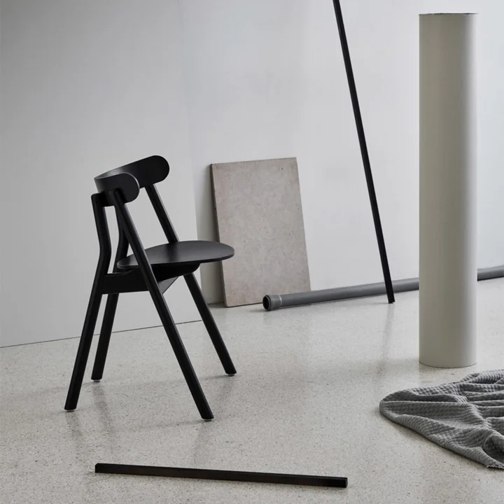 Oaki chair in black from Northern in the ambience