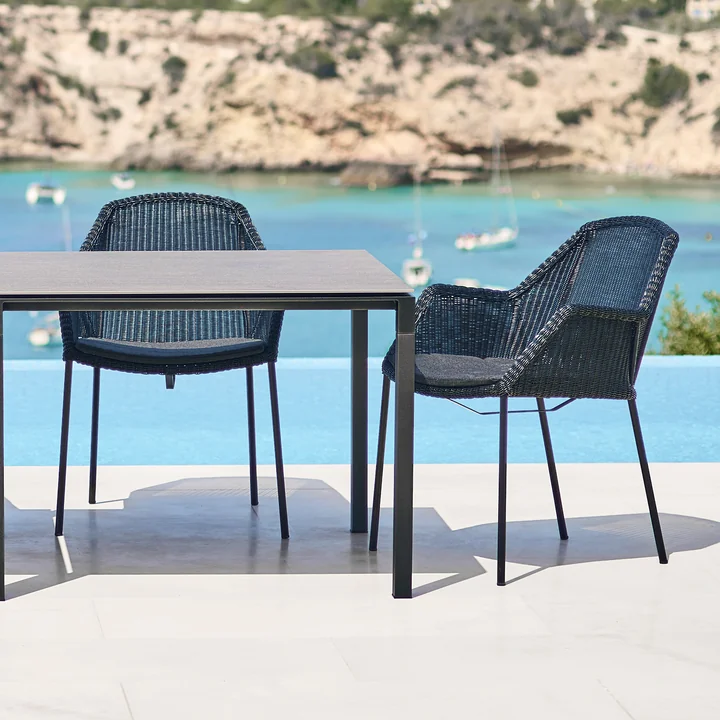 Breeze Stackable armchair (5464) from Cane-line in black