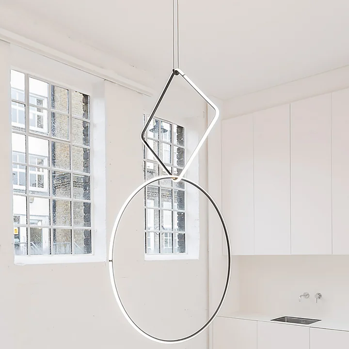 Arrangements pendant light from Flos to several in combination