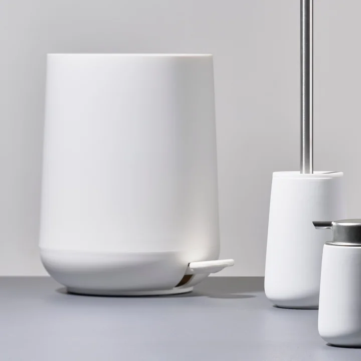 Nova Pedal bin 5 L in white from Zone Denmark