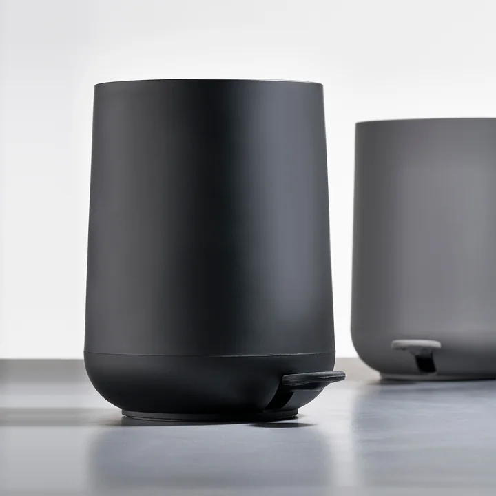 Nova Pedal bin 5 L in black and gray from Zone Denmark