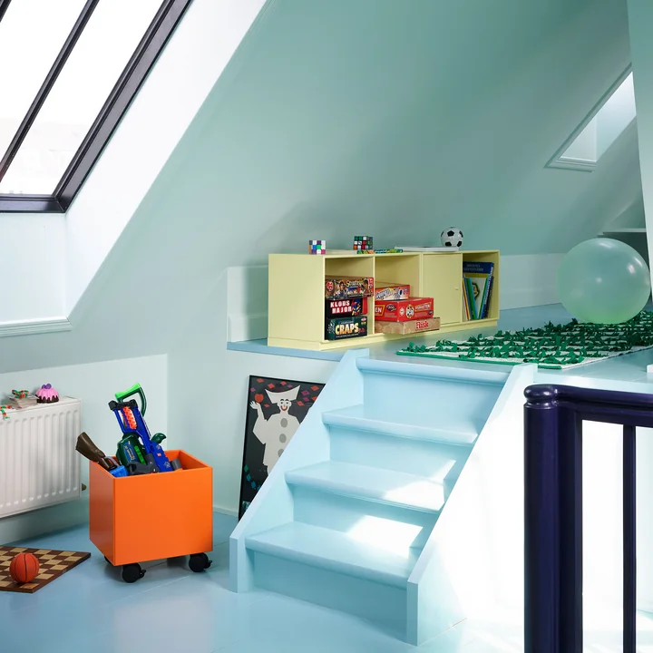 Line shelf with base and Play toy box from Montana