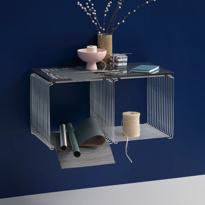 Panton Wire on the wall of Montana