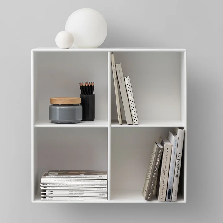 Show shelf module from Montana