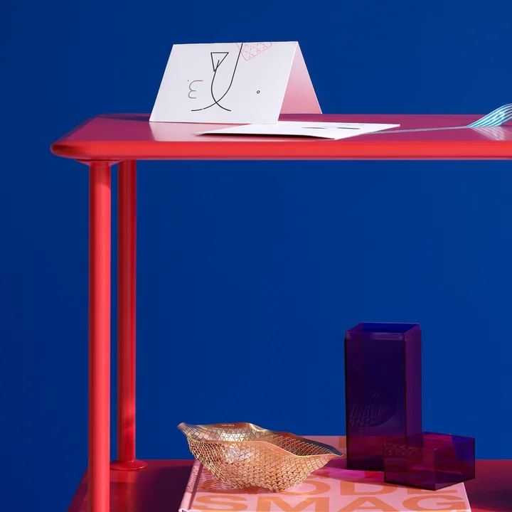 Free shelf module from Montana in china red