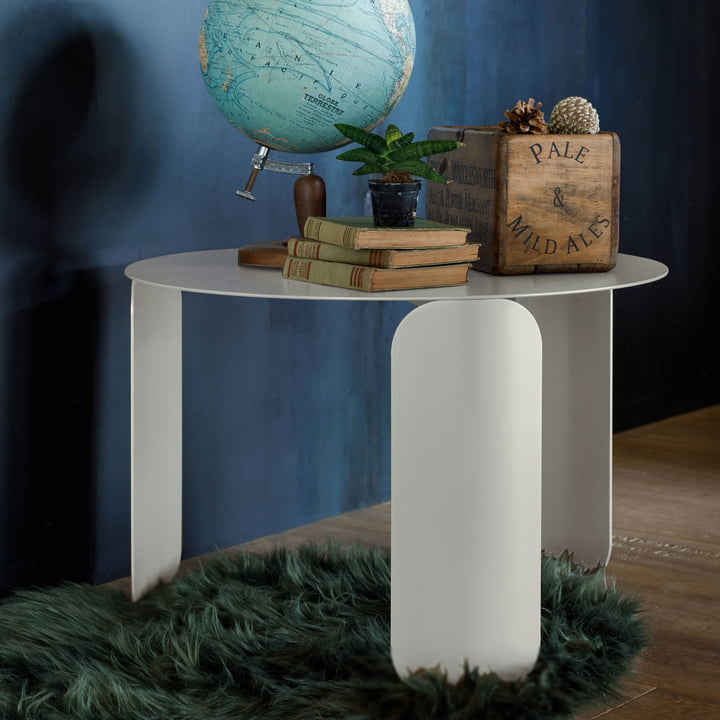 Bebop side table by Fermob